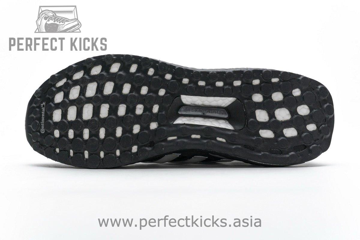 EG8103 adidas Ultra Boost Grey Silver - Image 9