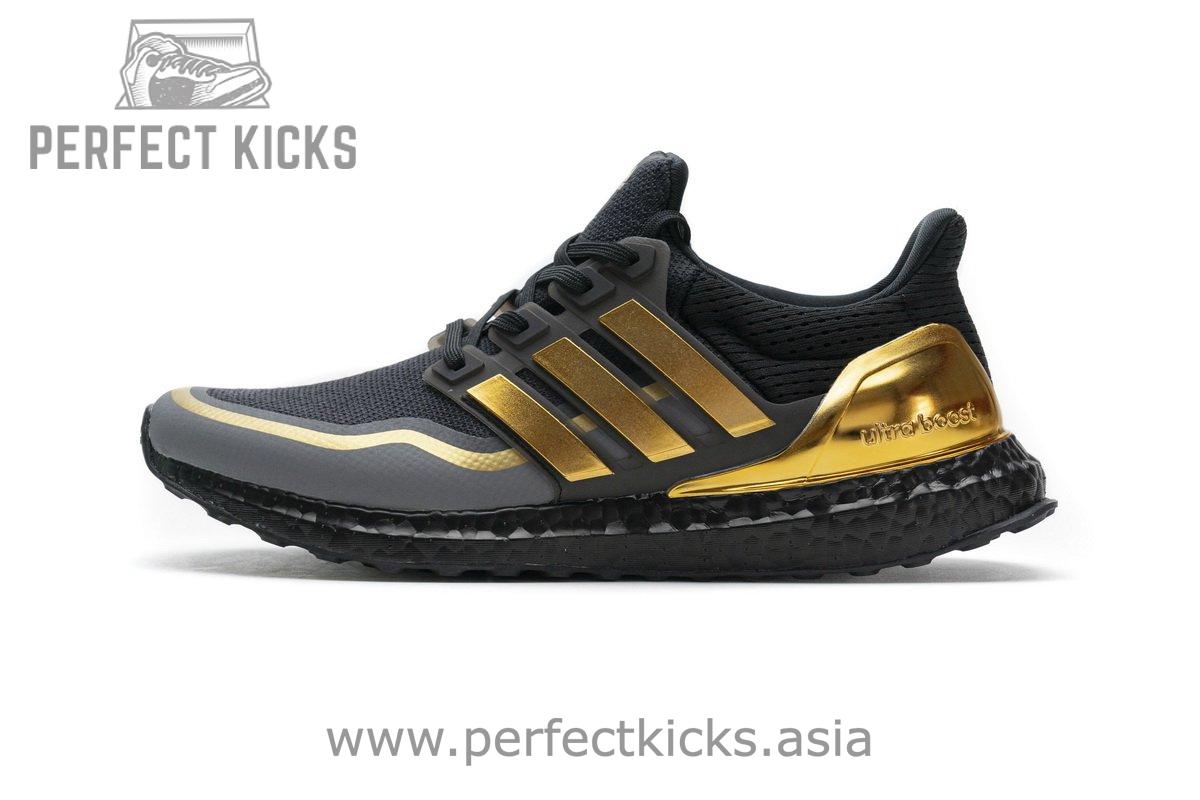 EG8102 adidas Ultra Boost Black Gold
