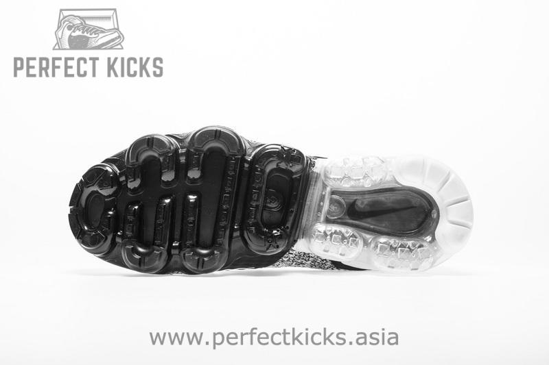 Nike VaporMax 2018 “Black White” 942842-016 - Image 3