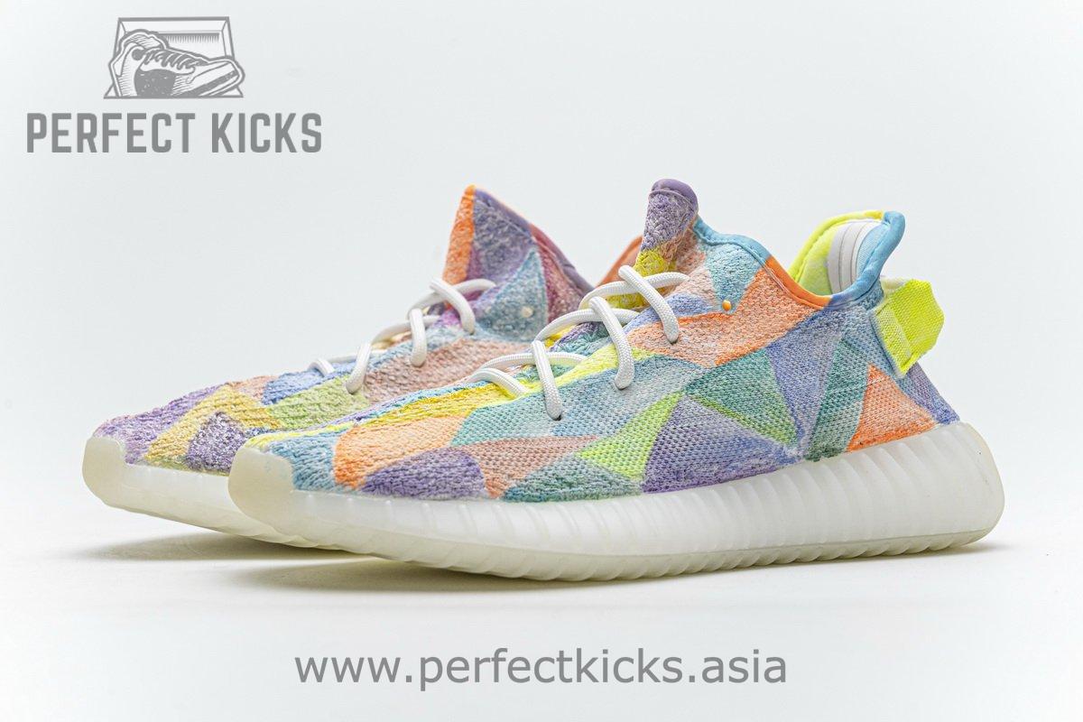 Gradient Geometry x Yeezy Boost 350 V2 - Image 6