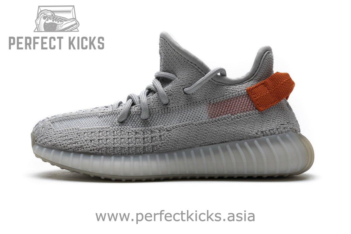 FX9018 adidas Yeezy Boost 350 V2 “Tail Light”