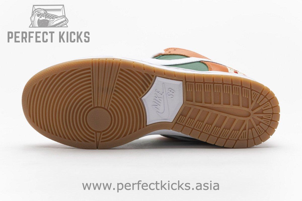 CZ5130-600 7-Eleven x Nike SB Dunk Low - Image 9