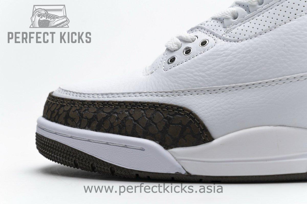136064-122 Air Jordan 3 Retro 'Mocha' - Image 9