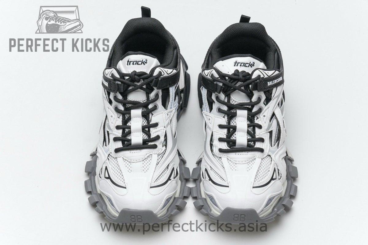 570391 W2GN3 1090 Blenciaga Track 2 Sneaker Black White - Image 4