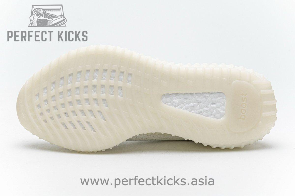 Chicago Bulls x Yeezy Boost 350 V2 - Image 11