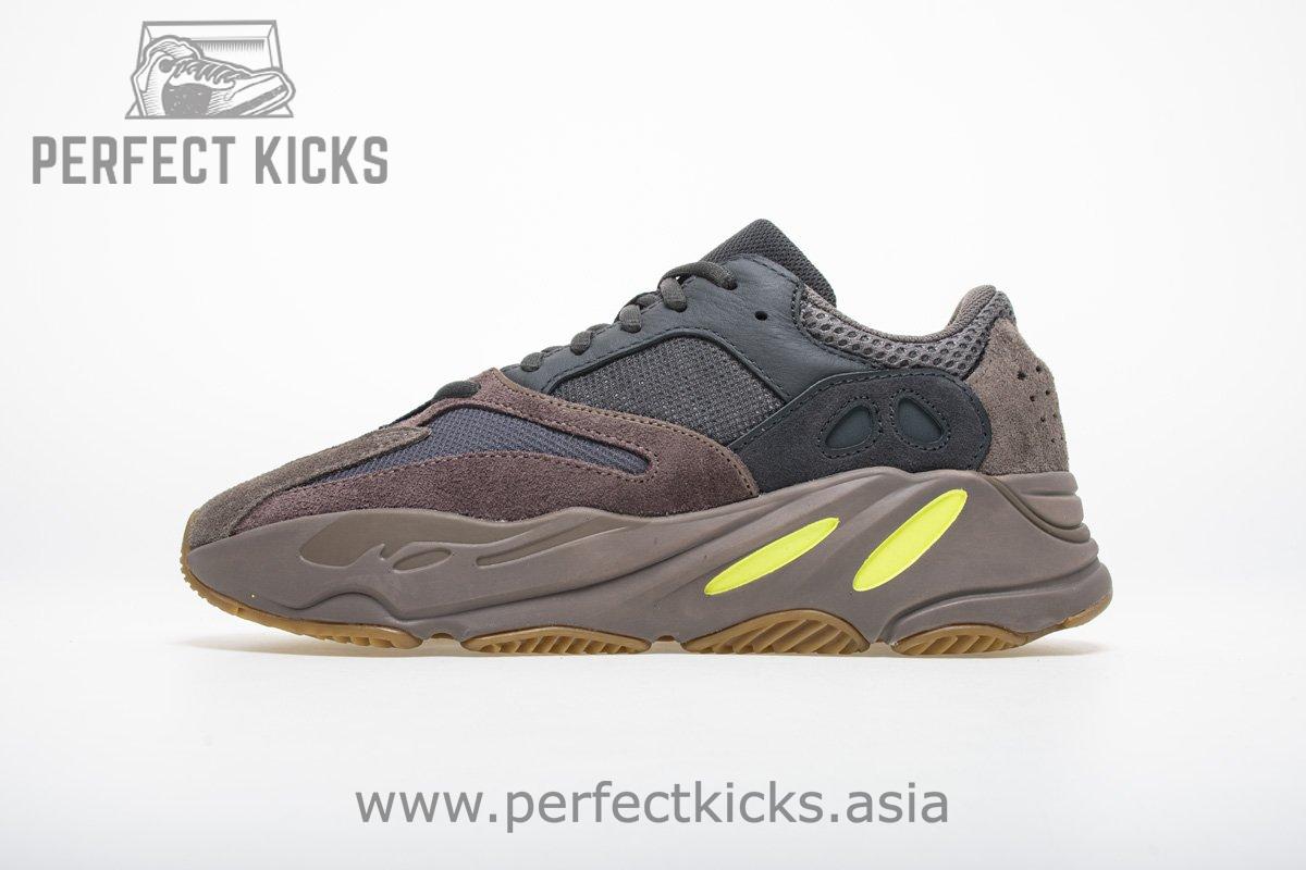 700 Yeezy Boost 700 “Mauve” EE9614