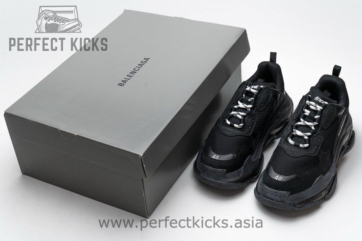 541624 W09O1 1000 Balenciaga Triple S Black - Image 4