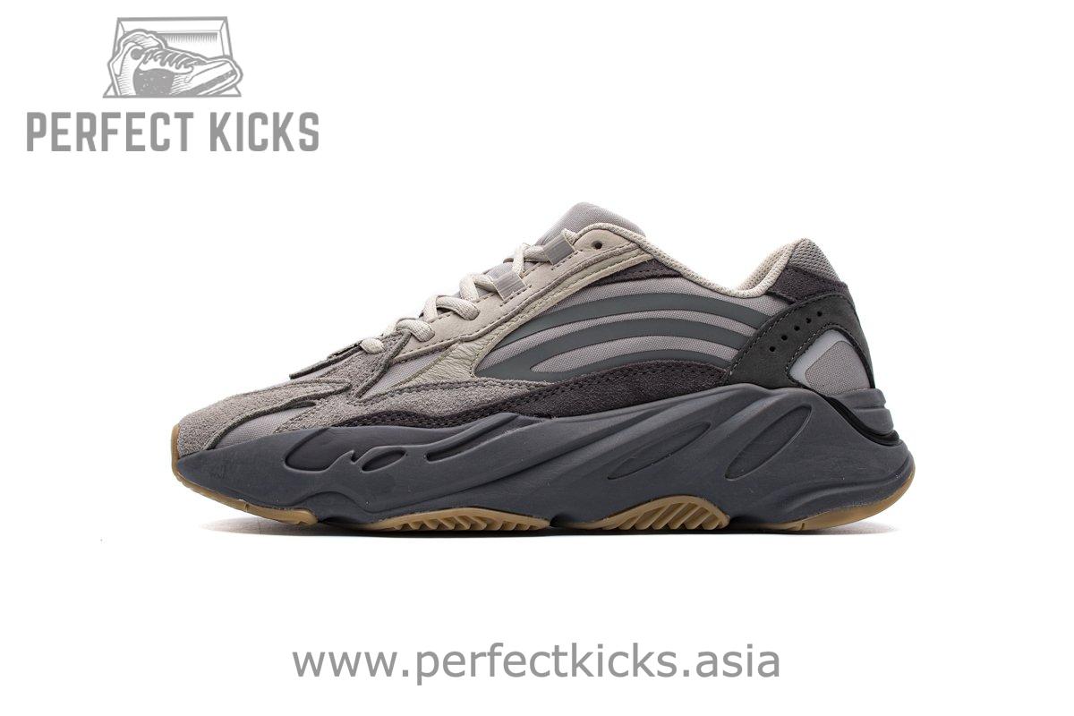 700 Adidas Yeezy Boost 700 V2 “Tephra”FU7914