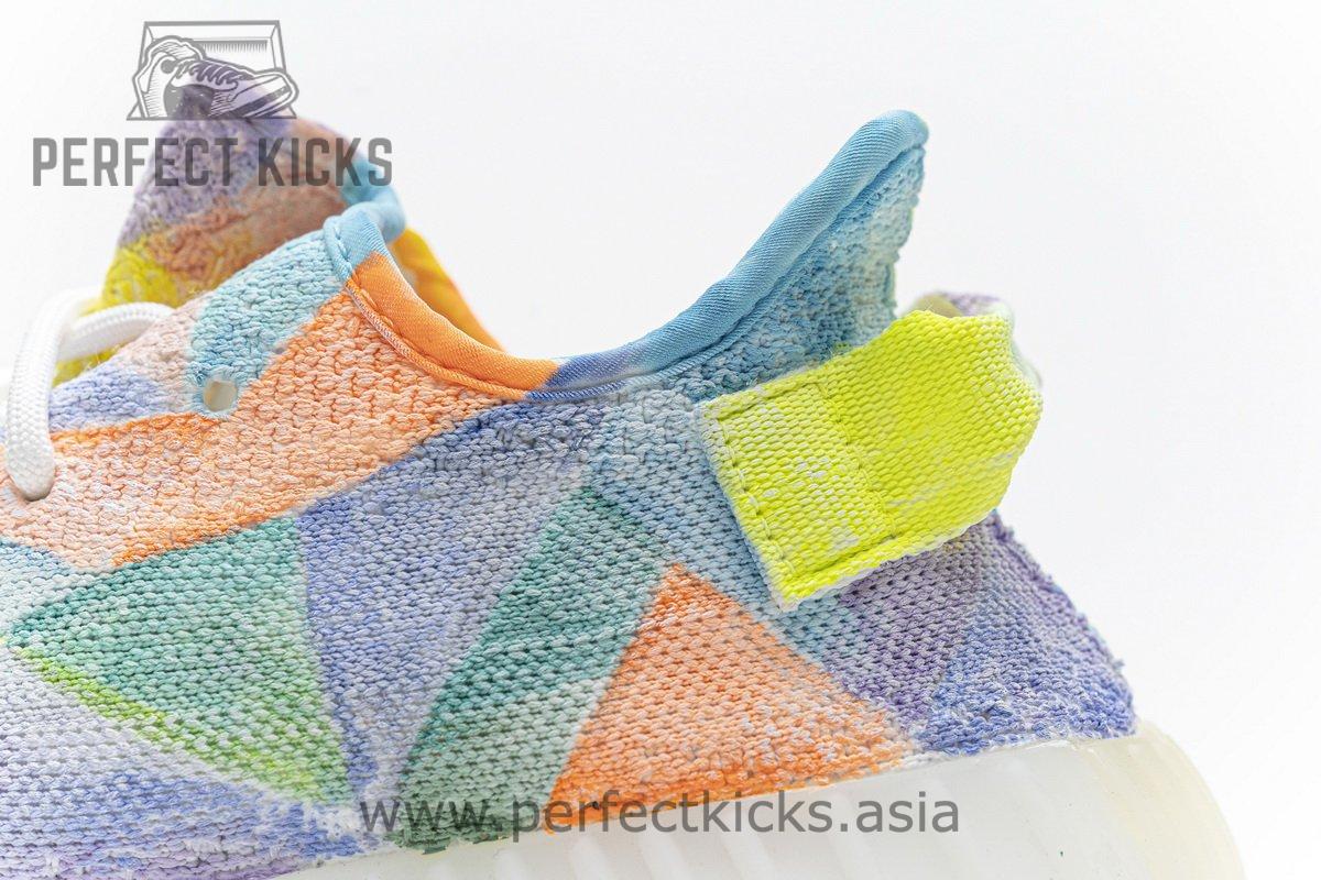 Gradient Geometry x Yeezy Boost 350 V2 - Image 8