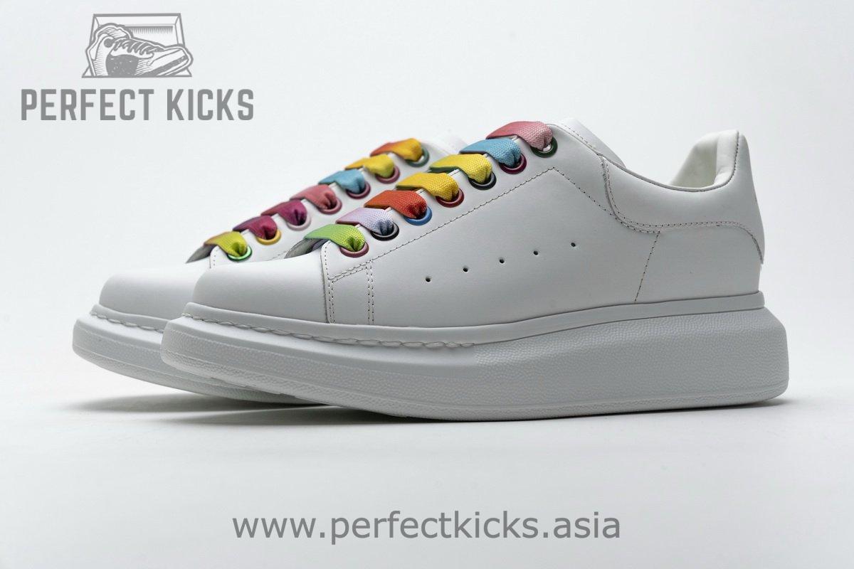 462214 WHGP7 9001 Alexander McQueen Sneaker White Rainbow - Image 2