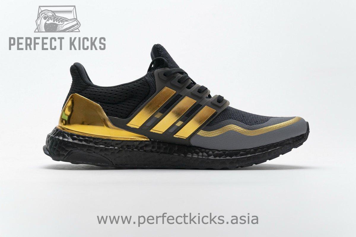 EG8102 adidas Ultra Boost Black Gold - Image 8