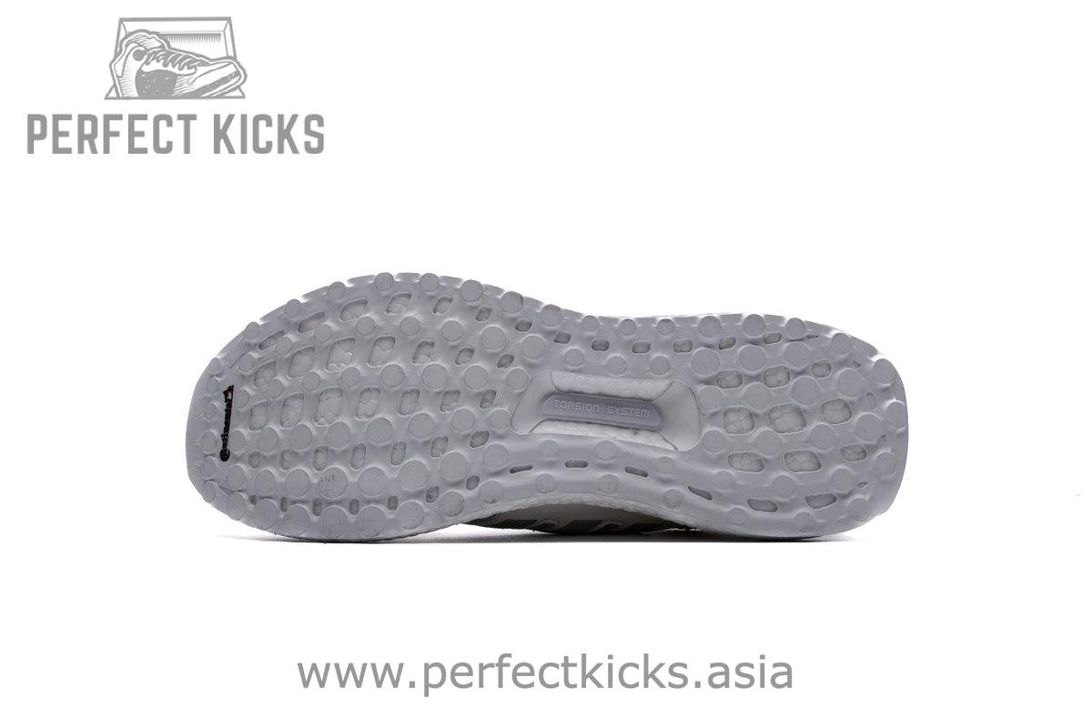 GAME OF THRONES x Ultra Boost “House Targaryen”EE3711 - Image 7