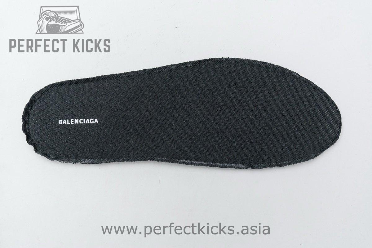 570391 W2GN3 1090 Blenciaga Track 2 Sneaker Black White - Image 10