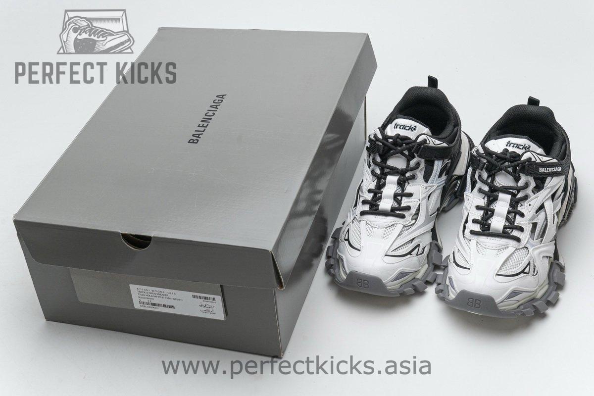 570391 W2GN3 1090 Blenciaga Track 2 Sneaker Black White - Image 3