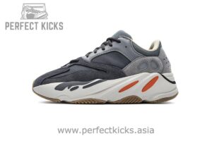 700 V2 Yeezy Boost 700“Magnet”FV9922