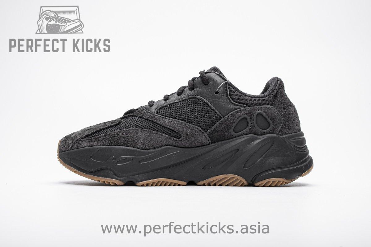 700 V2 Yeezy Boost 700“Utility Black”FV5304