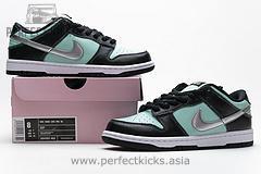 304292 402 Nike SB Dunk Low Pro Diamond - Image 4