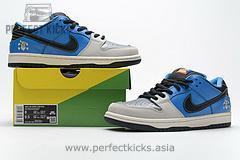CZ5128-400 Instant Skateboards x Nike SB Dunk Low - Image 2