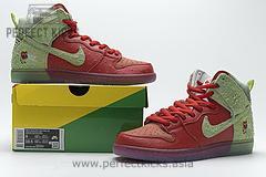CW7093-600 Nike SB Dunk High "Strawberry Cough" - Image 4