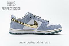 DC9936-100 Sean Cliver x Nike SB Dunk Low - Image 3