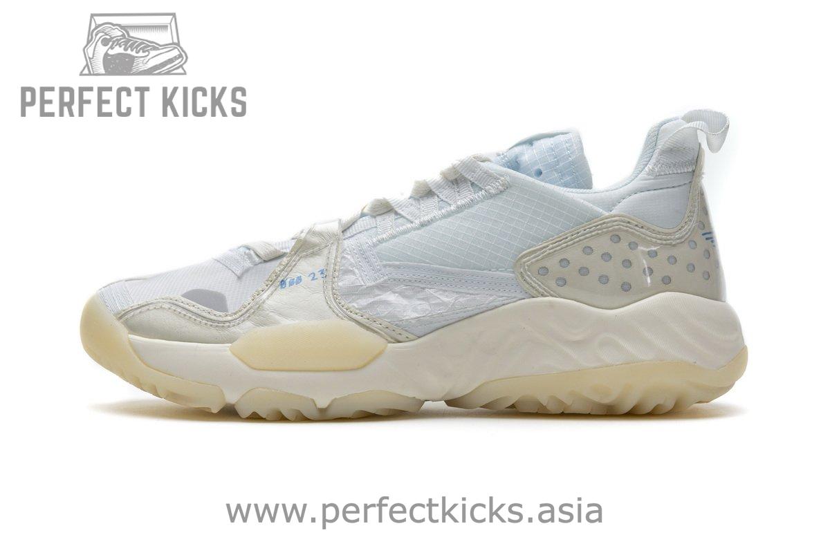 CW0782-141 Jordan Delta SP Sail