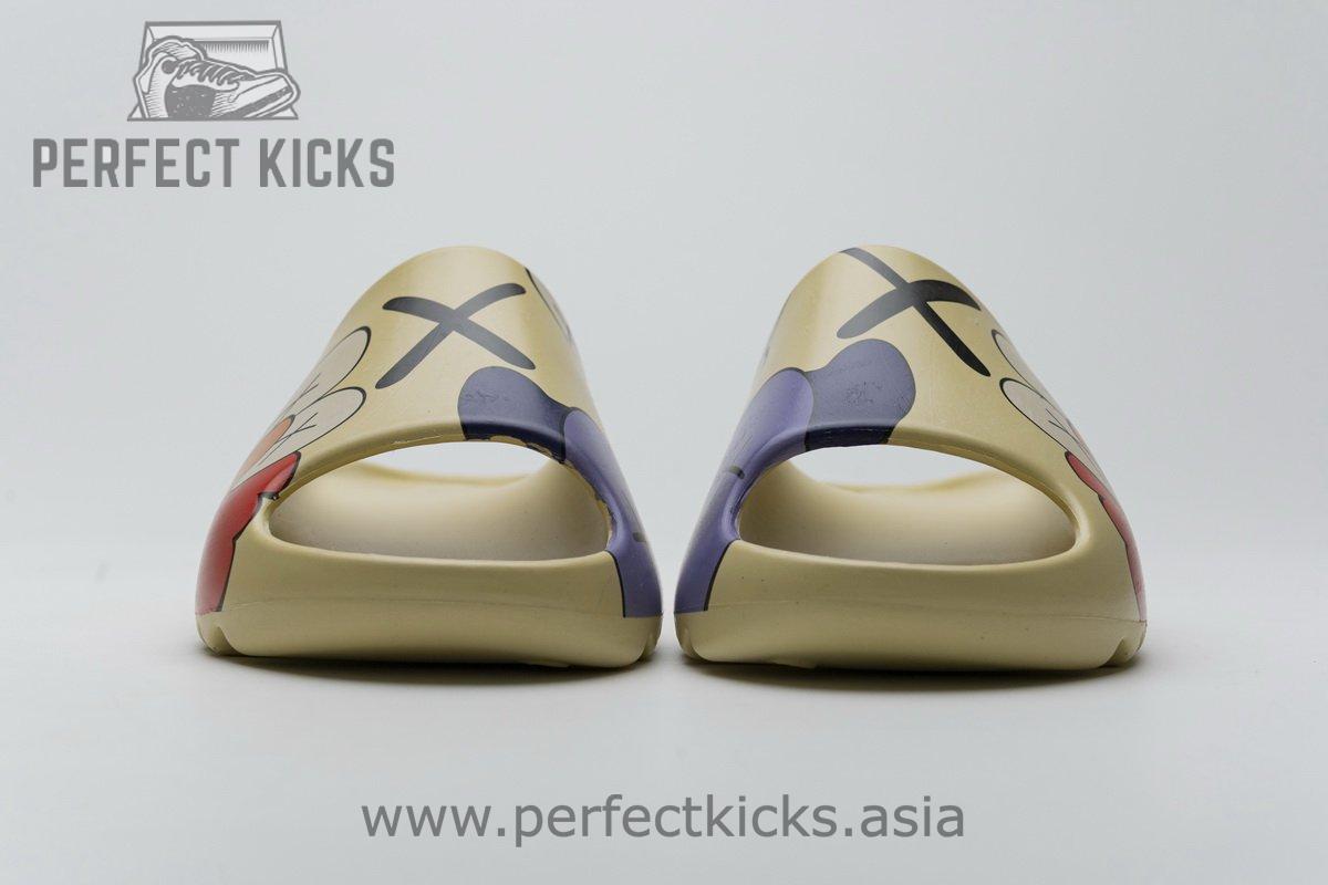 FW6344 adidas Yeezy Slide - Image 7