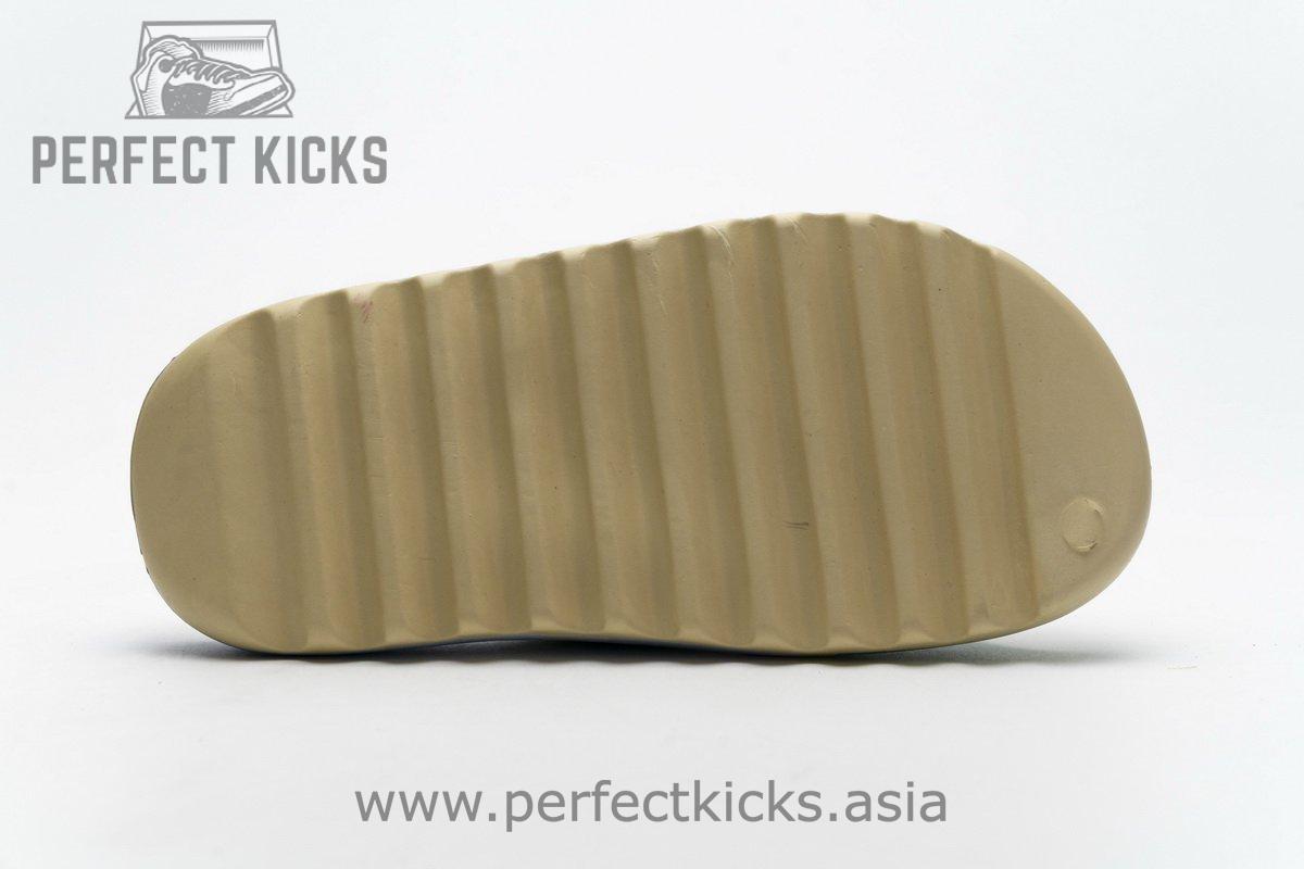 FW6345 adidas Yeezy Slide - Image 11