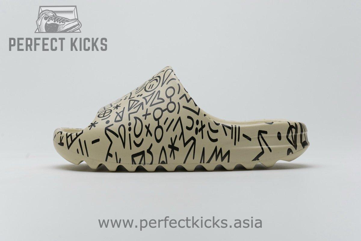 FW6345 adidas Yeezy Slide “Graffiti” - Image 9