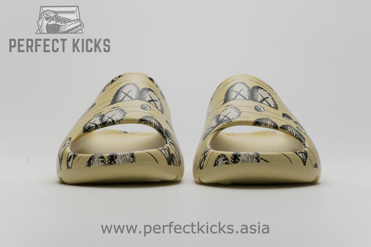 FW6344-4 adidas Yeezy Slide - Image 4