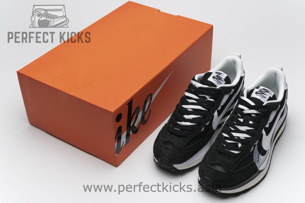 CI9928-001 Sacai x Nike Pegasua Vaporfly Black White - Image 2