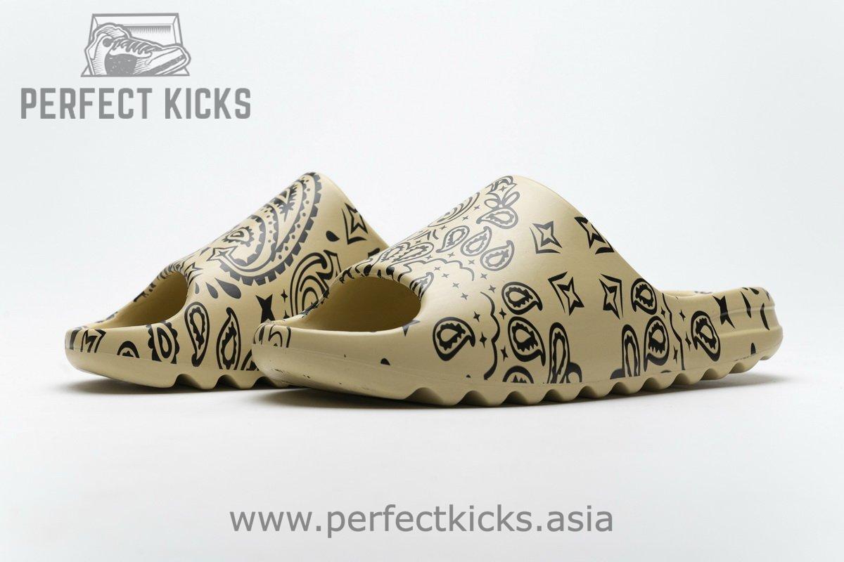 FW6344-11 adidas Yeezy Slide - Image 6