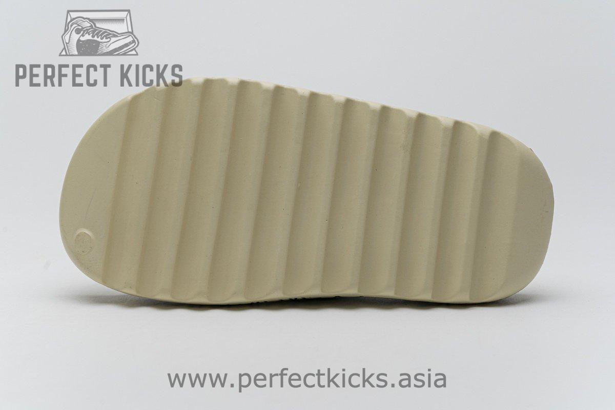 FW6345 adidas Yeezy Slide “Graffiti” - Image 11