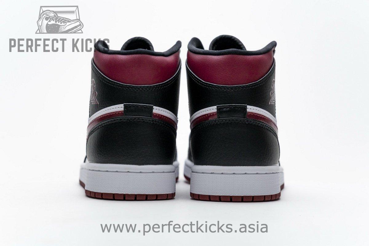 554724-066 Air Jordan 1 Mid Bred Toe - Image 4