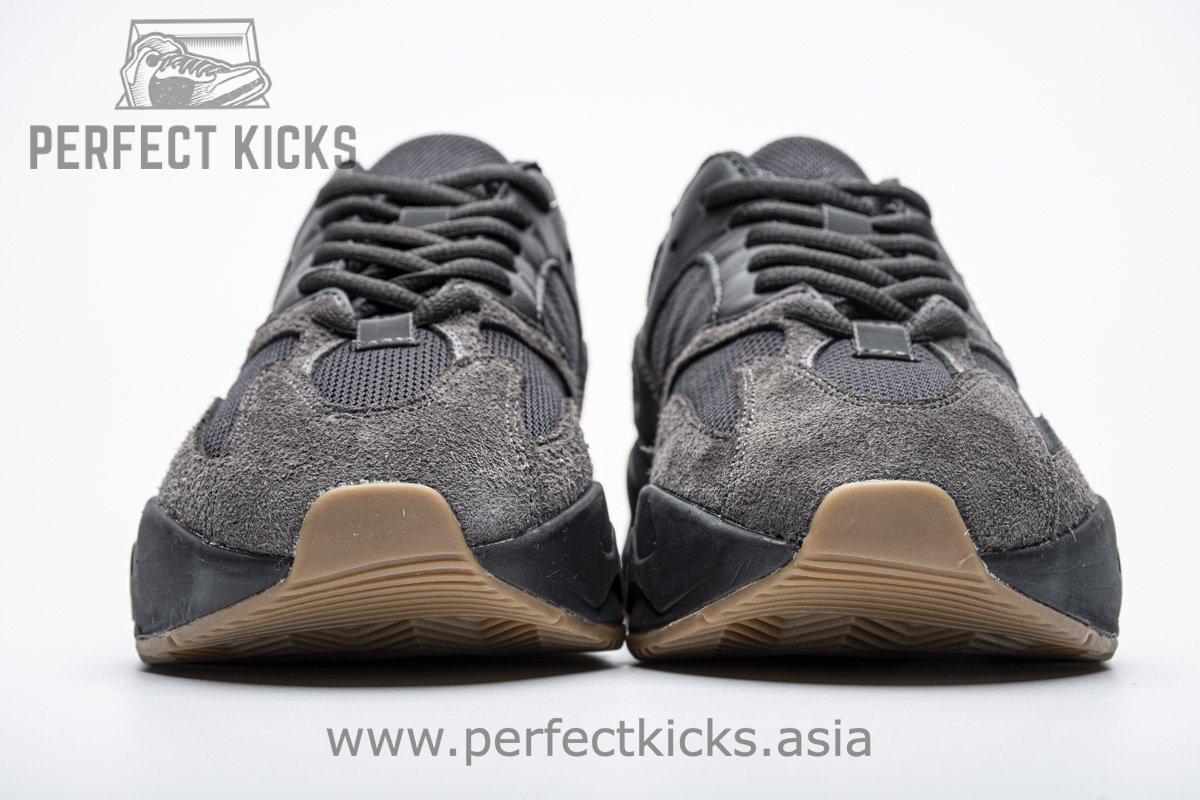 Yeezy Boost 700“Utility Black” FV5304 - Image 4