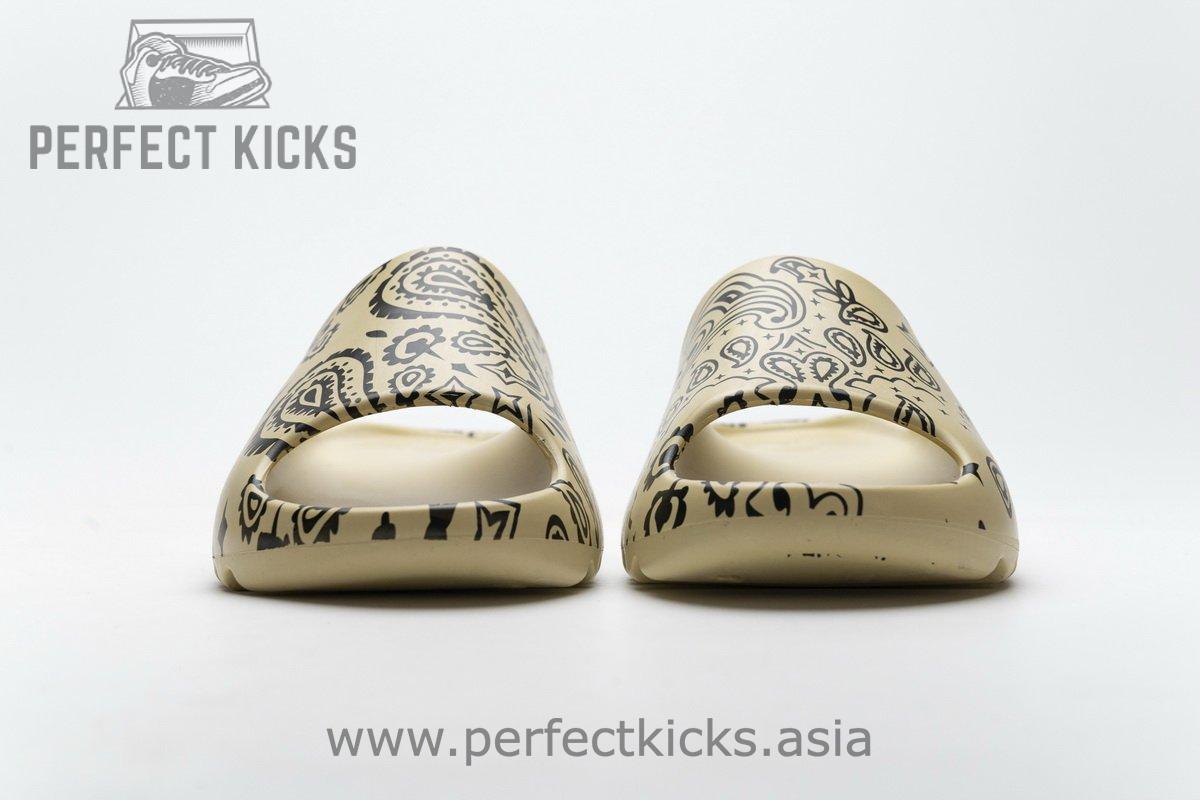 FW6344-11 adidas Yeezy Slide - Image 4