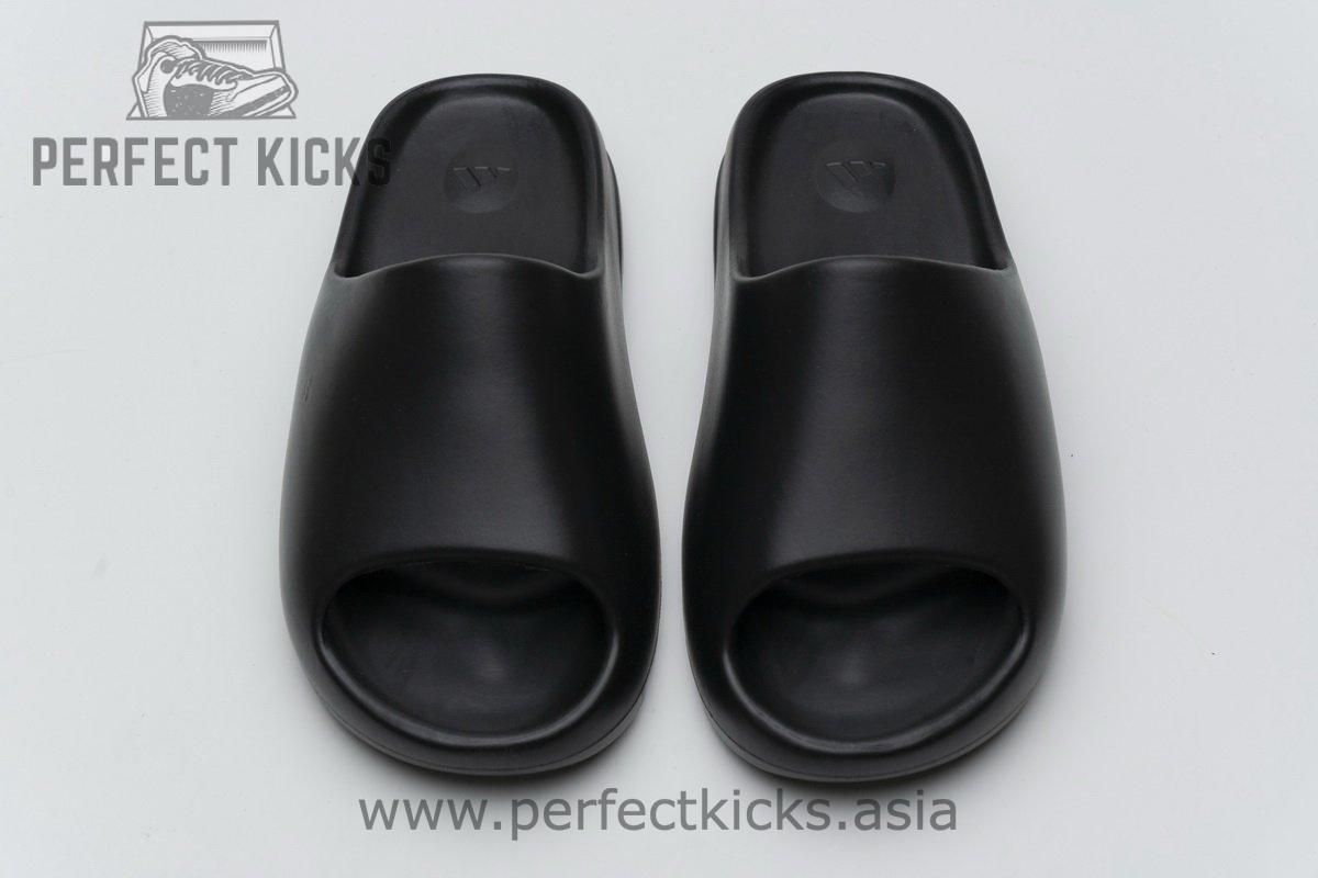 FB6348 adidas Yeezy Slide “Black” - Image 5