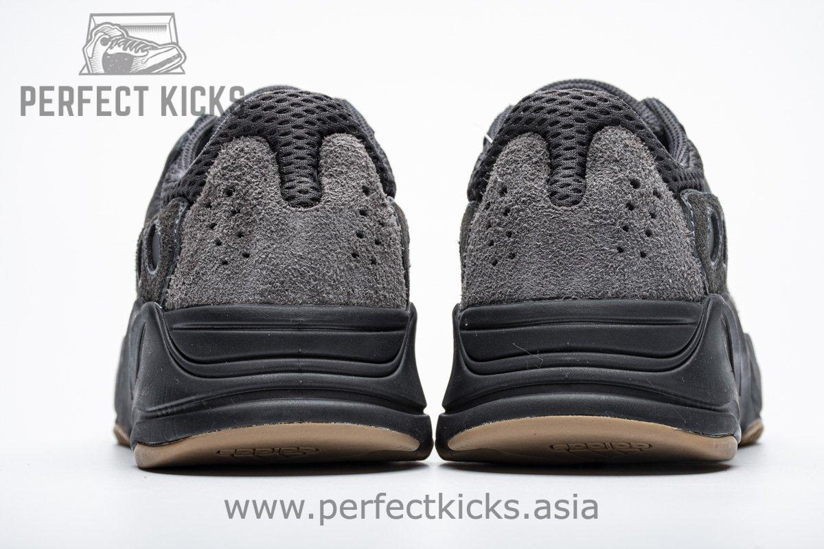 Yeezy Boost 700“Utility Black” FV5304 - Image 5