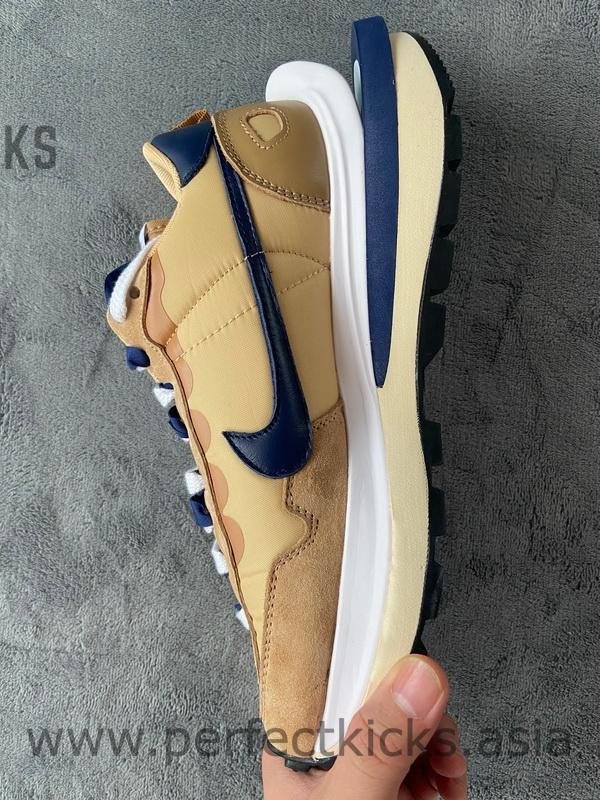 Sacai x Nike VaporWaffle Sesame and Blue Void - Image 6