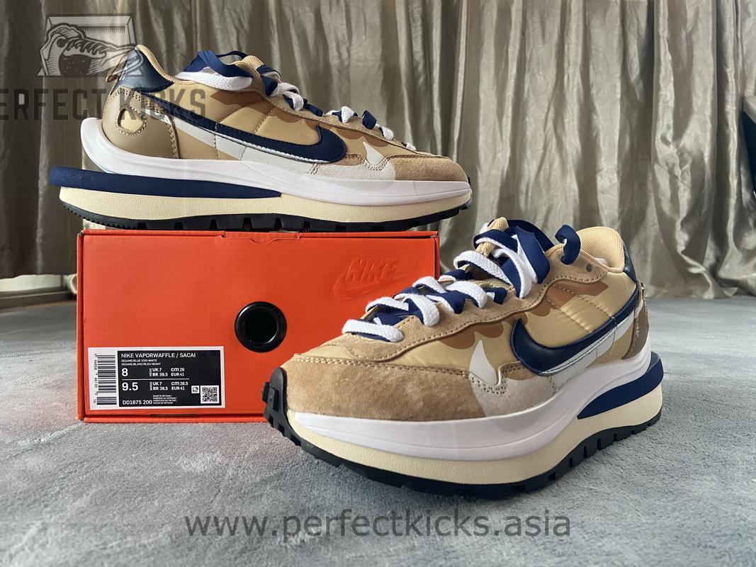 Sacai x Nike VaporWaffle Sesame and Blue Void - Image 2