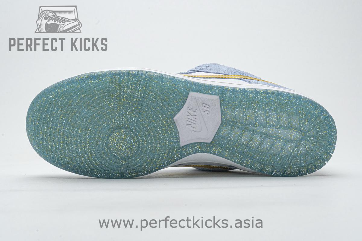 Sean Cliver x Nike SB Dunk Low - Image 7