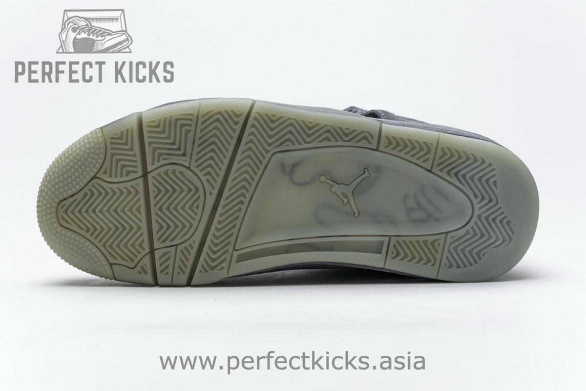 Air Jordan 4 Retro KAWS - Image 7