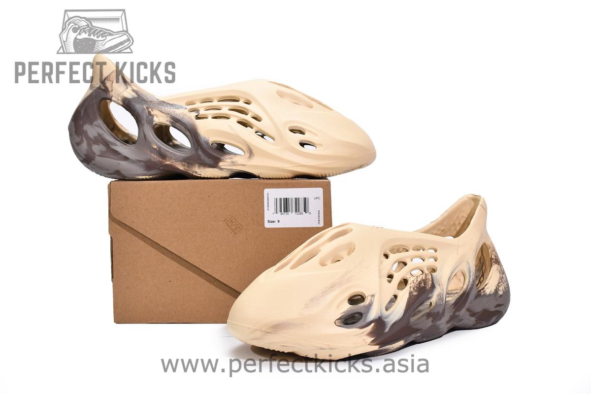 GX8774 Adidas originals Yeezy Foam Runner MX Cream Clay - Image 2