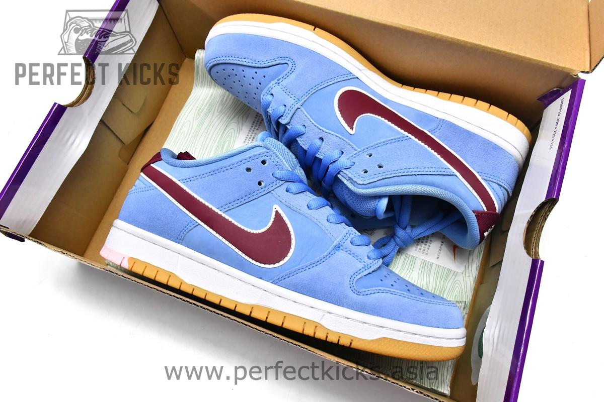 Nike SB Dunk Low Philadelphia Phillies - Image 2