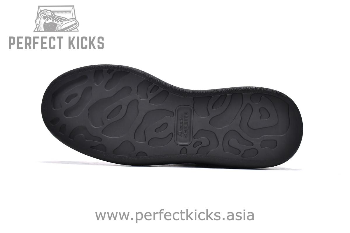 Alexander McQueen Sneaker Black - Image 6